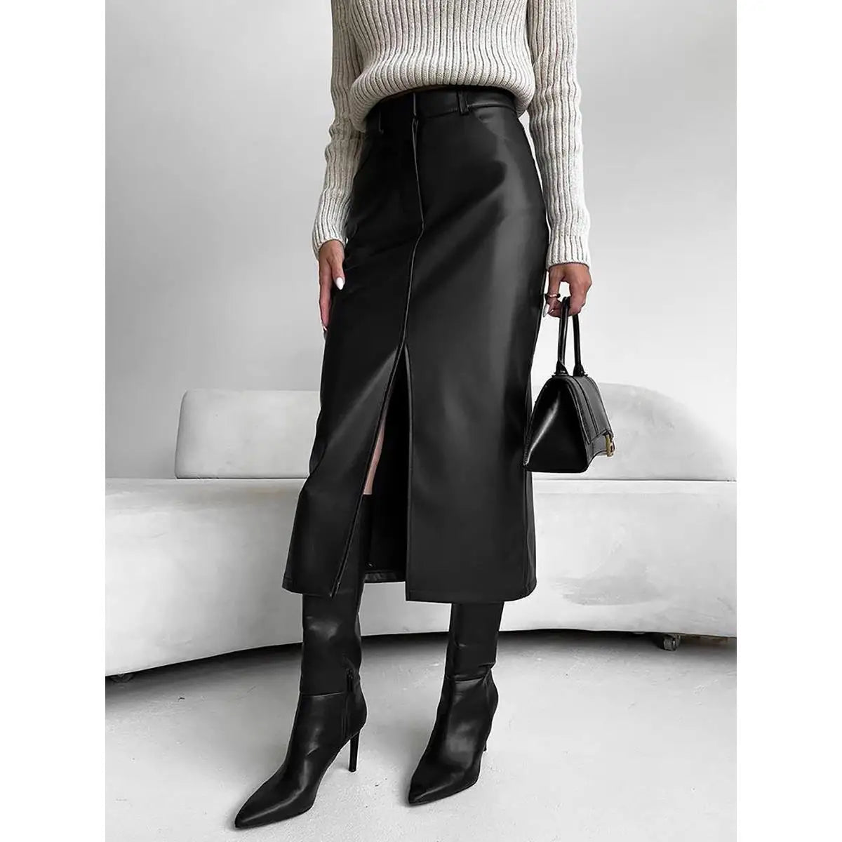 Aysha חצאית דמוי עור גבוהה עם שסע קדמי