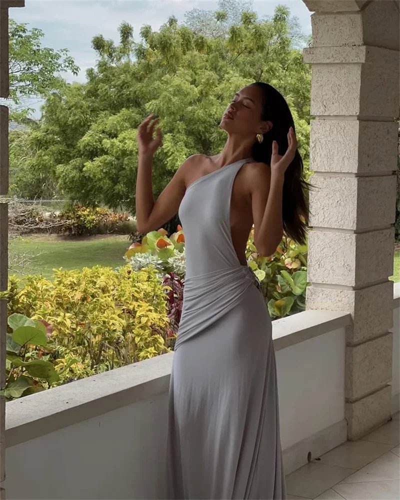 שמלת מקסי א-סימטרית עם כתף אחת וגב פתוח דגם ירין