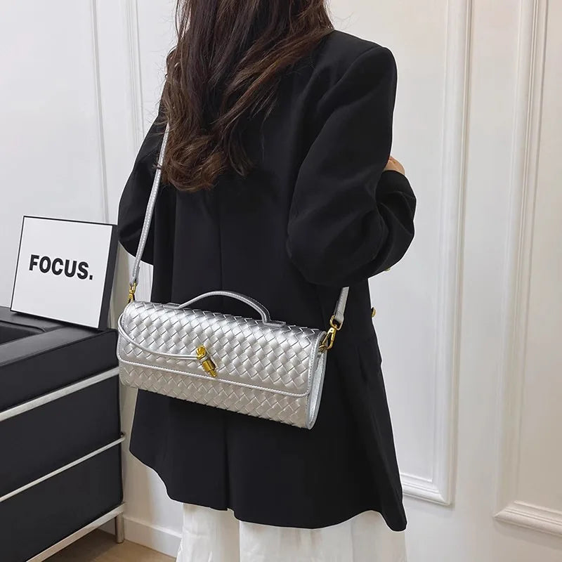 תיק בוטיגה - דגם ורד