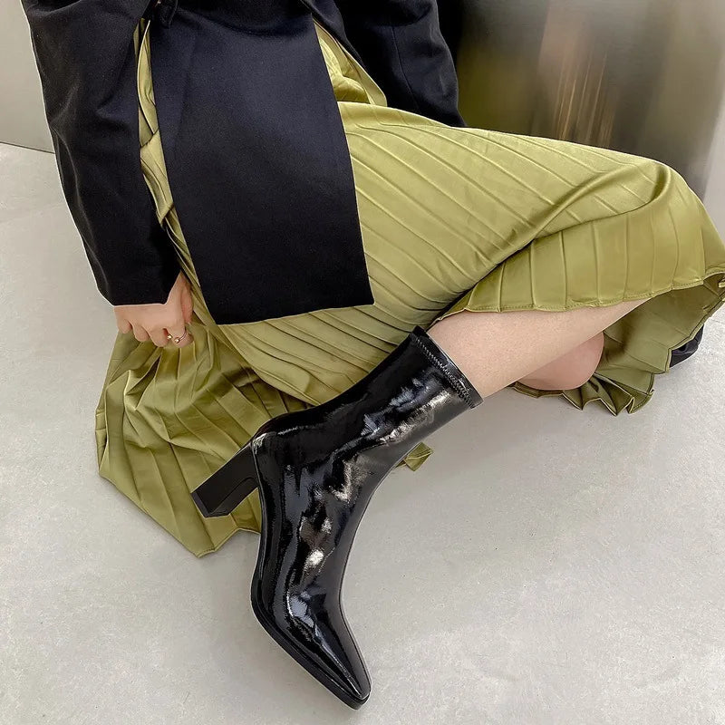 Weiss מגפוני עקב