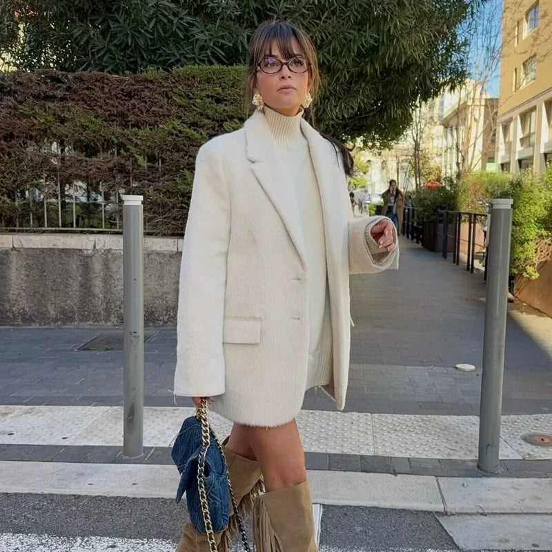 מעיל פרווה לבן